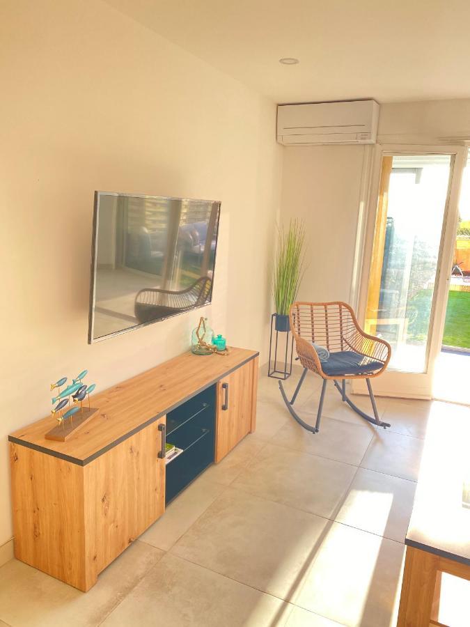 Somptueux appartement rénové en bord de mer Six-Fours-les-Plages Exterior foto