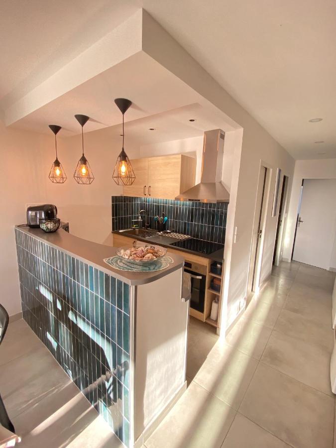 Somptueux appartement rénové en bord de mer Six-Fours-les-Plages Exterior foto