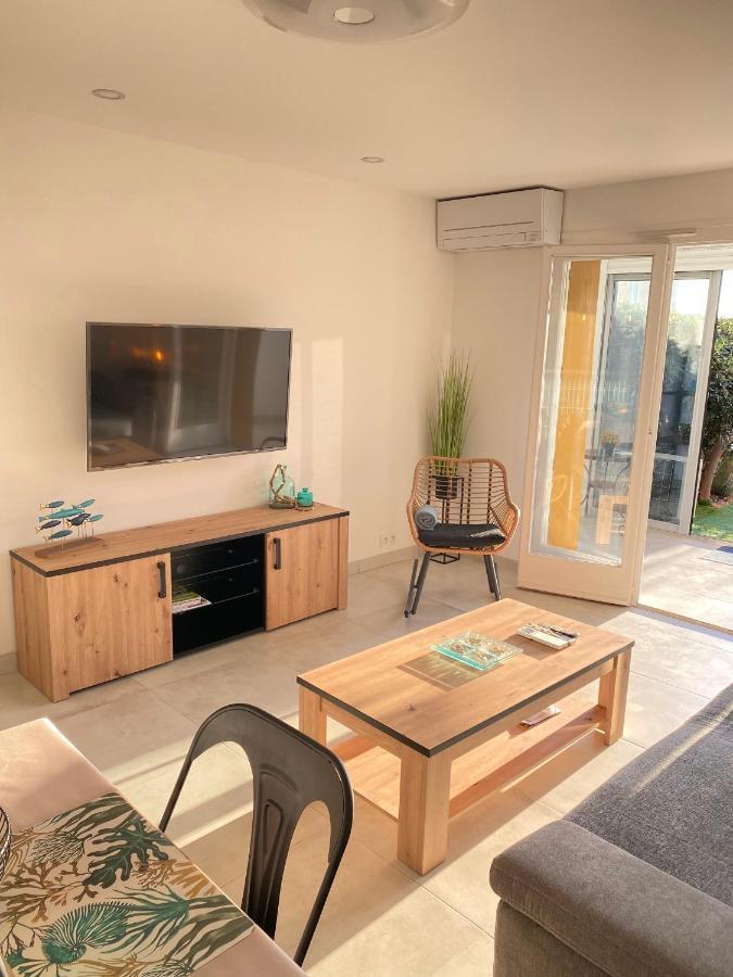 Somptueux appartement rénové en bord de mer Six-Fours-les-Plages Exterior foto